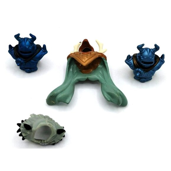 Armor Cowls Imaginext Character Toy Plastic Accessories Vintage Lot 4 piece - Picture 3 of 15